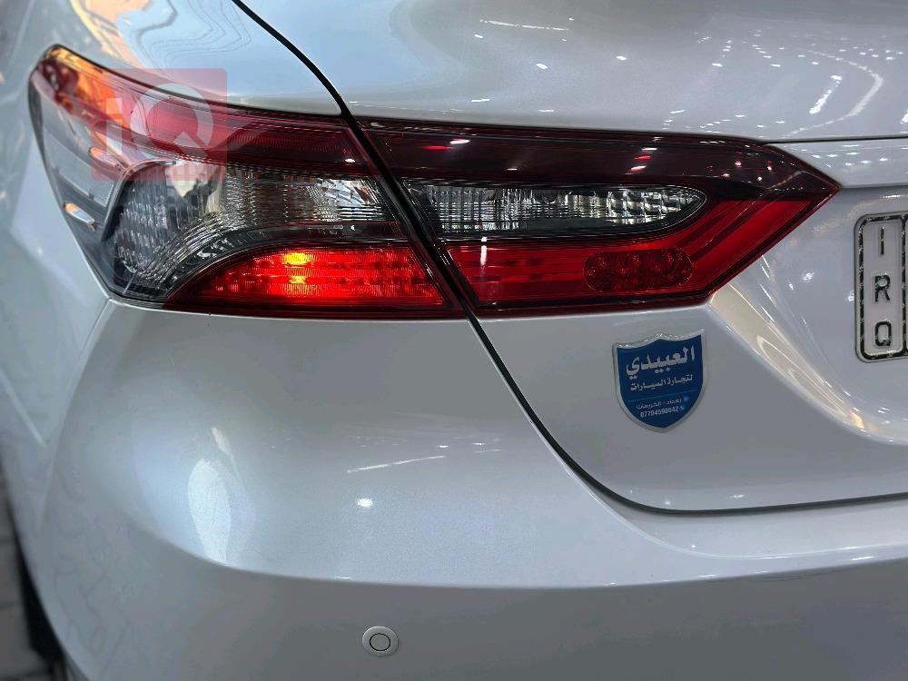 تۆیۆتا کامری